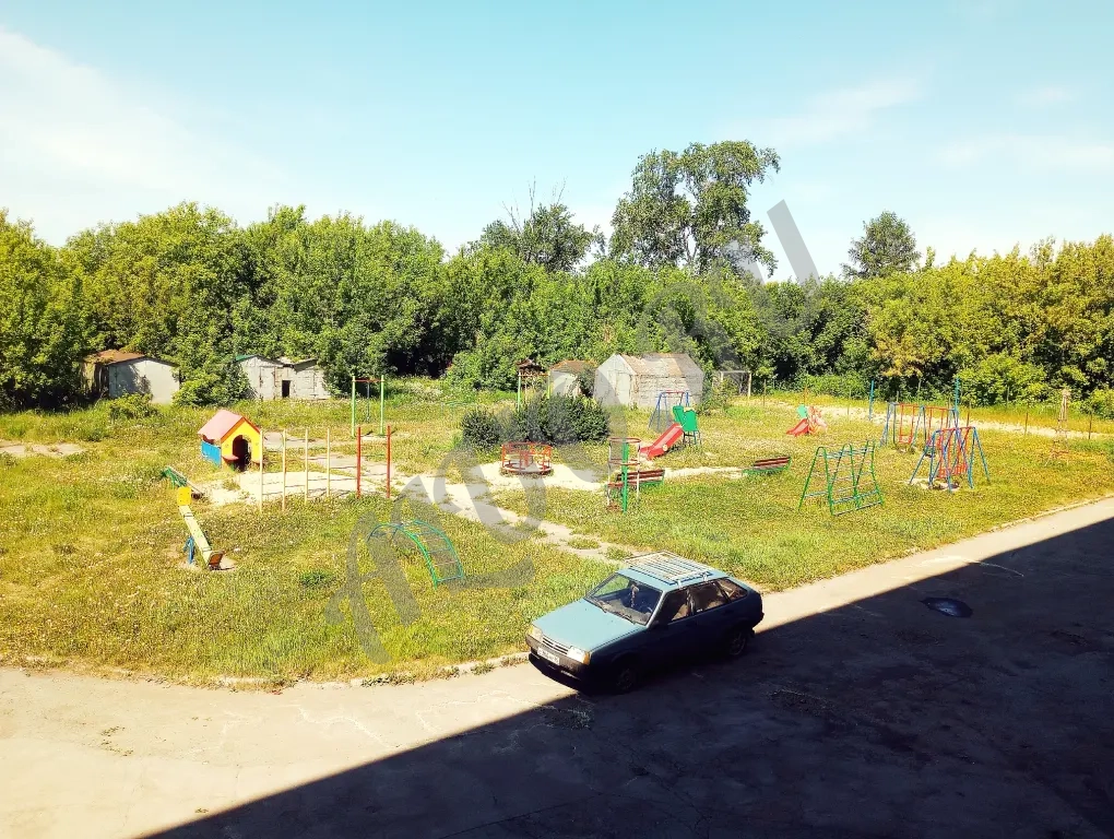 ДВЕ СМЕЖНЫЕ КОМНАТЫ