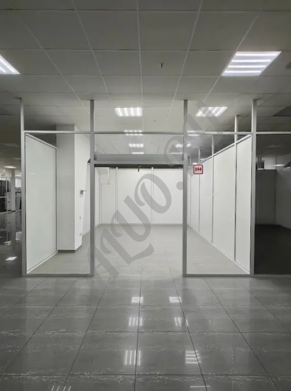 Сдаётся помещение в ТК «Славянский», 31,5 м кв