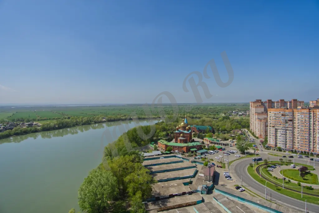 Просторная квартира с видом на р.Кубань