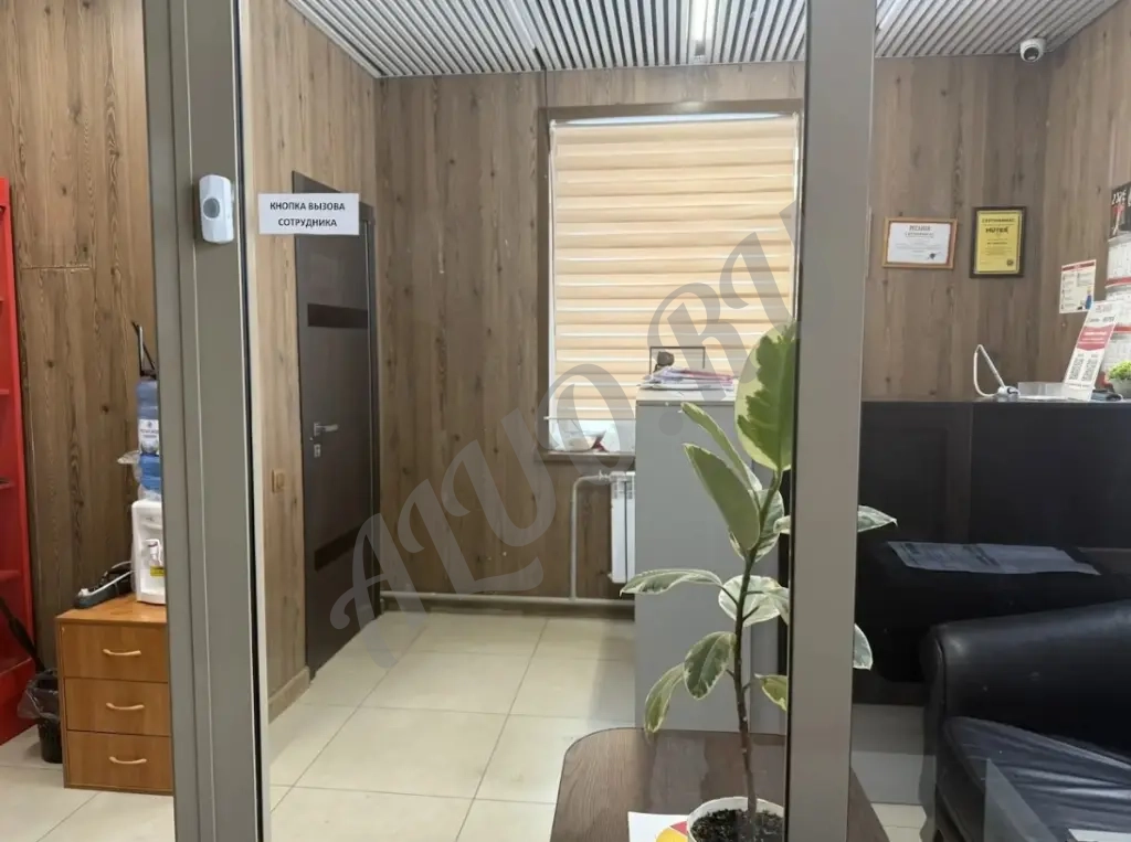 Автосервис 500 м² с клиентской зоной и территорией